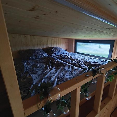Tiny House Chvalcov Villa Buitenkant foto