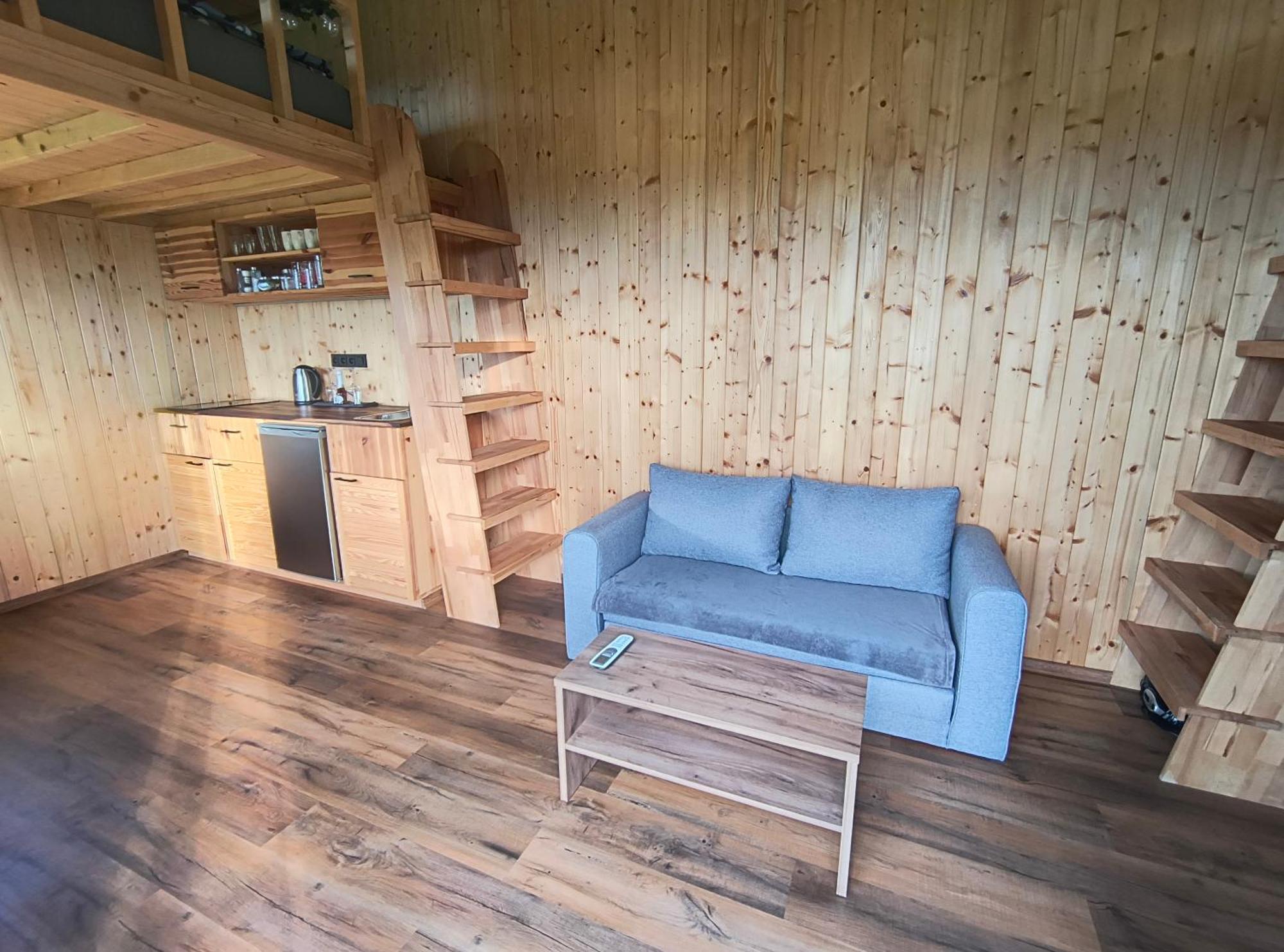 Tiny House Chvalcov Villa Buitenkant foto